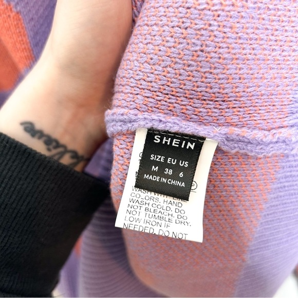 SHEIN Smiley Face Emoji Pastel Purple‎ Knit Crew Neck Sweater Medium M - Picture 6 of 8